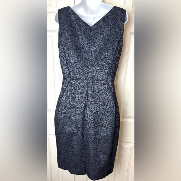 New ETCETERA Baroness Jacquard Dress Shift Sheath Blue Black Geo VNeck Classic - Picture 9 of 12
